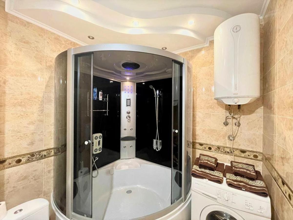 Apartment Luxcityapart On Olievskaya