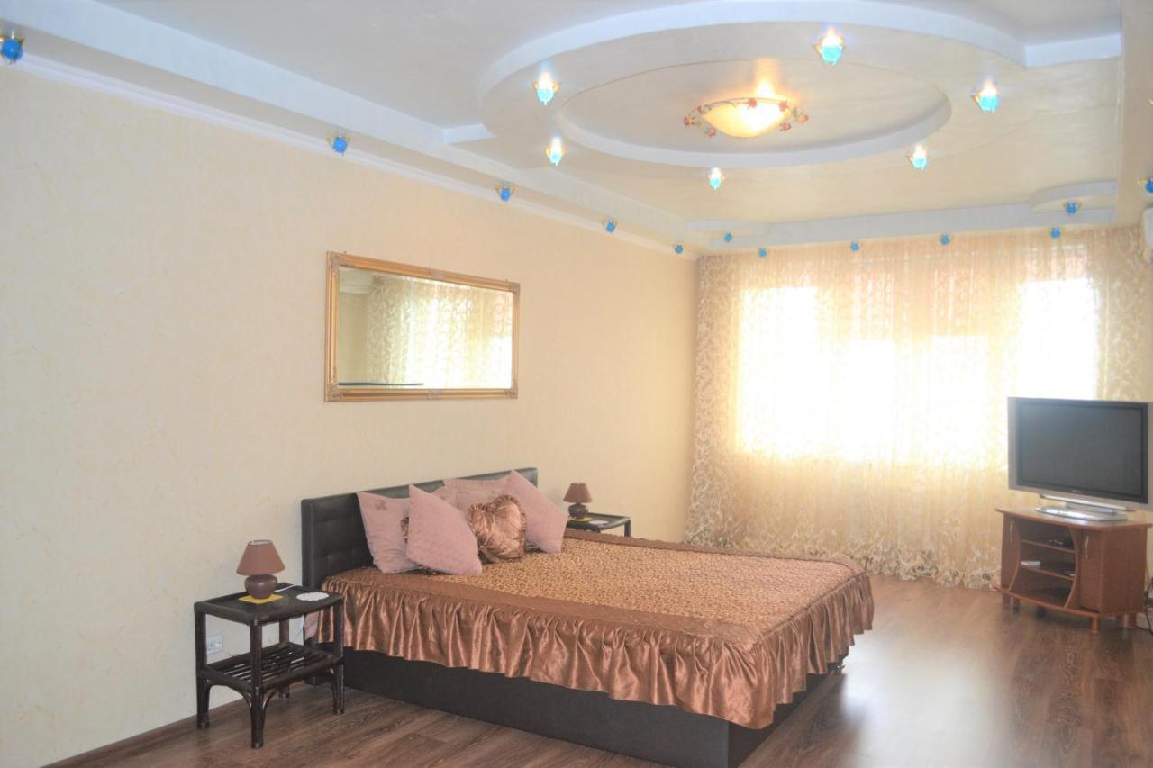Apartment Luxcityapart On Olievskaya *