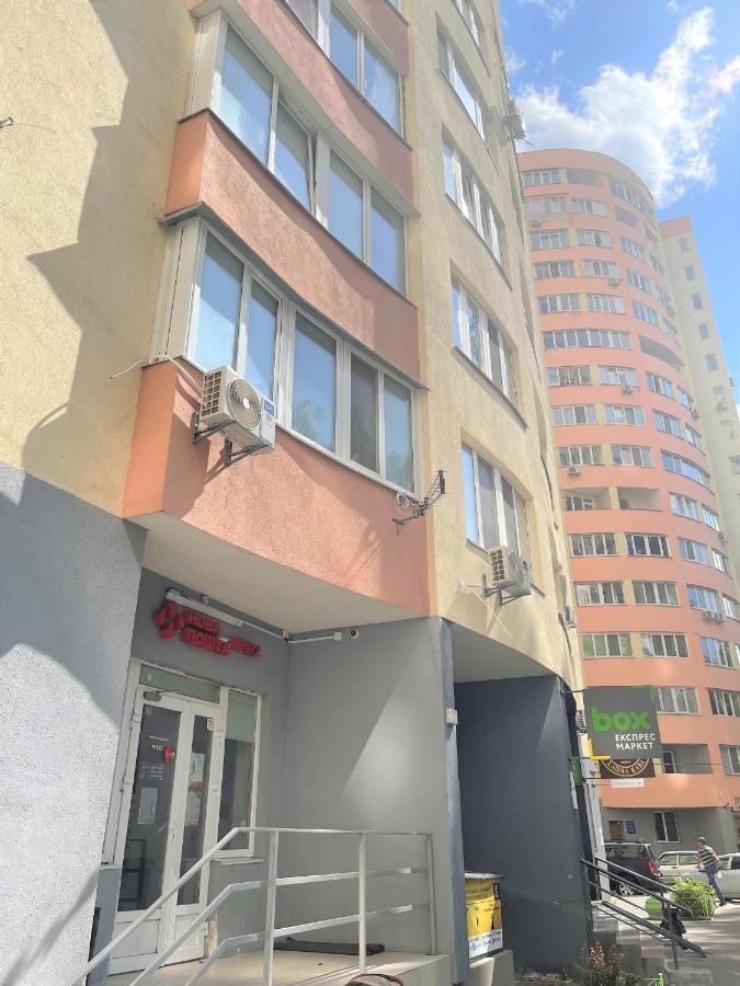 Luxcityapart On Olievskaya *